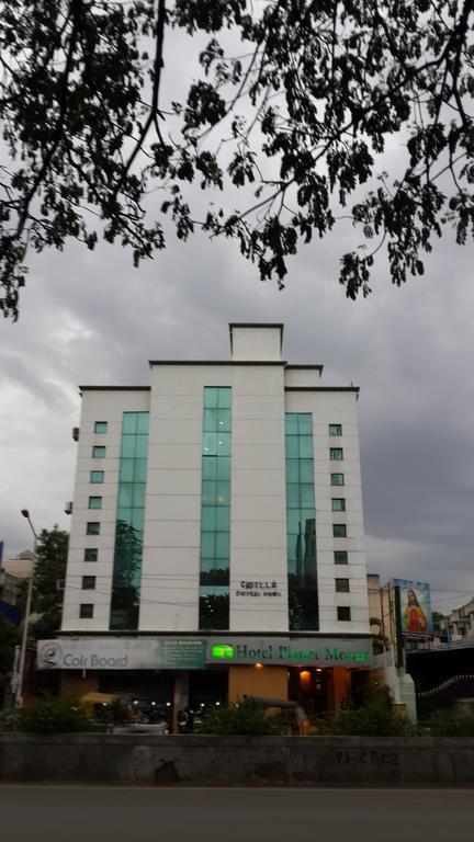 Hotel Planet Mount Chennai Exteriör bild